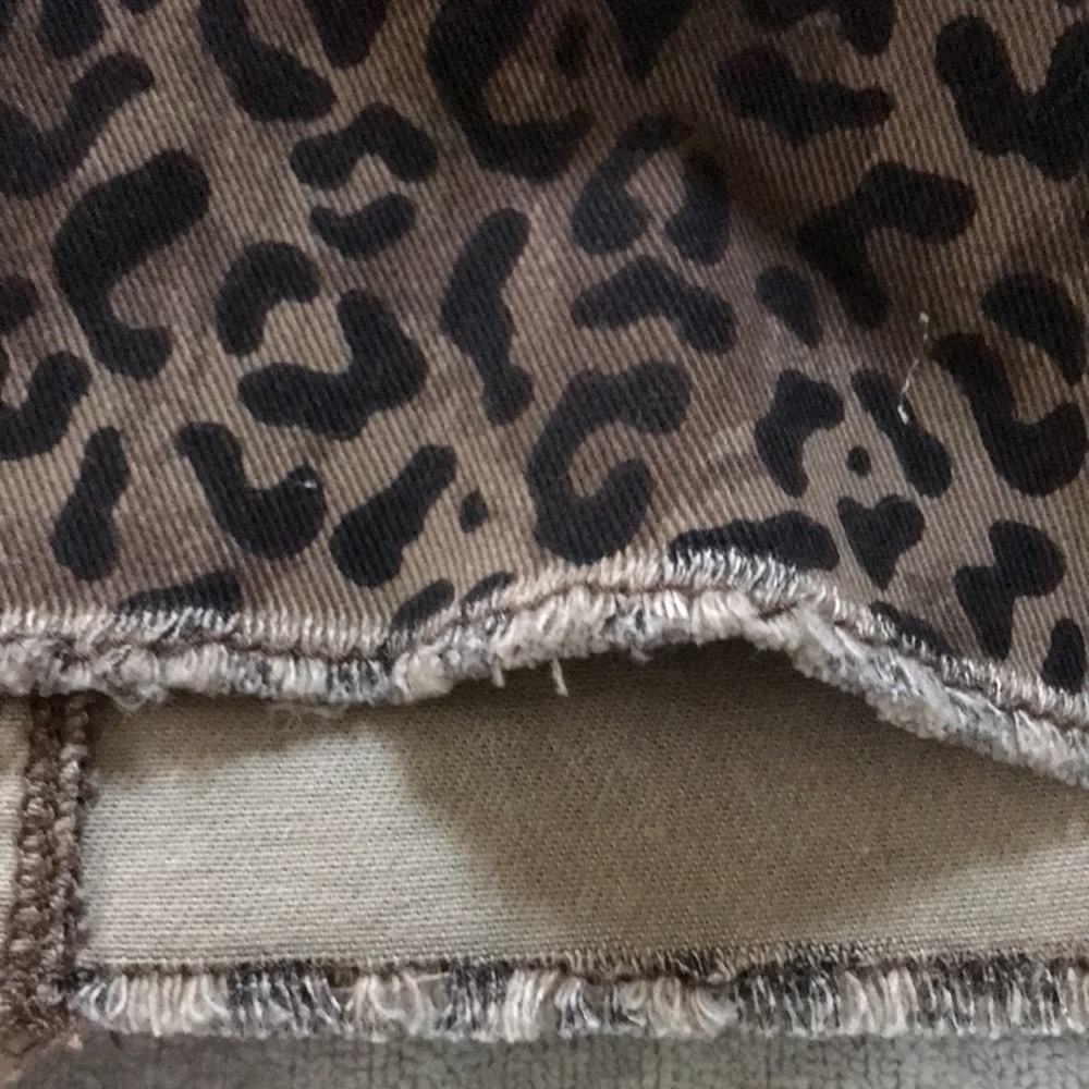 William Rast Leopard Print Mini Skirt - Picture 9 of 12